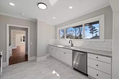 221 Charlotte Avenue, Sanford, NC 27330 - Photo 24