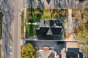 221 Charlotte Ave, Sanford, NC 27330 - Photo 48