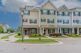 996 Tender Dr, Apex, NC 27502 - Photo 2