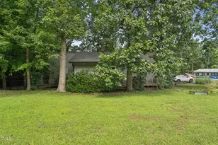 1205 John Breckenridge Dr, Hillsborough, NC 27278 - Photo 2