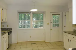 2455 Sedgefield Dr, Chapel Hill, NC 27514 - Photo 10