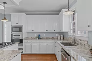 102 Bathgate Ln, Cary, NC 27513 - Photo 6