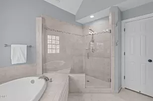 102 Bathgate Ln, Cary, NC 27513 - Photo 28