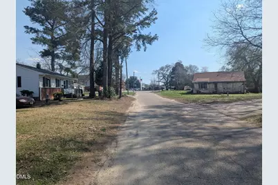 502 E Surles Street, Dunn, NC 28334 - Photo 26