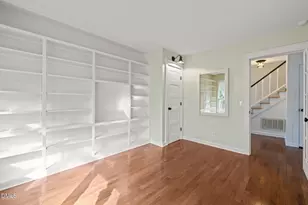 15 Abbey Rd, Chapel Hill, NC 27516 - Photo 4