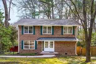 15 Abbey Rd, Chapel Hill, NC 27516 - Photo 2