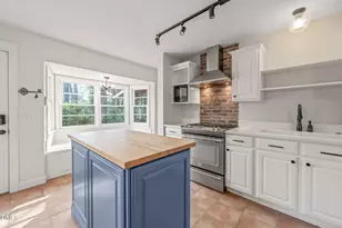 15 Abbey Rd, Chapel Hill, NC 27516 - Photo 14