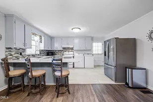 2415 Sparwood Dr, Durham, NC 27705 - Photo 12