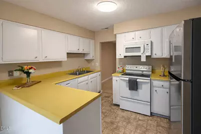 250 S Estes Drive #31, Chapel Hill, NC 27514 - Photo 4