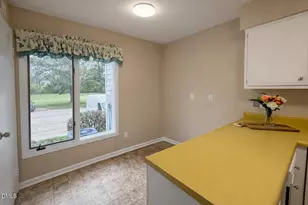 250 S Estes Dr, Chapel Hill, NC 27514 - Photo 6