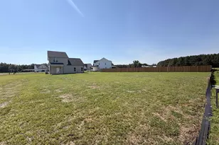 13 Sundrops Trl, Dunn, NC 28334 - Photo 2