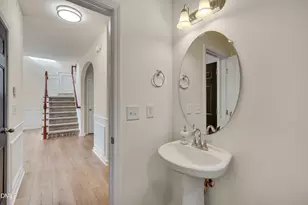 2103 Woodsdale Dr, Durham, NC 27703 - Photo 20