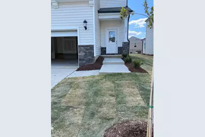 312 Wilbur Lake Drive, Fuquay-Varina, NC 27526 - Photo 2