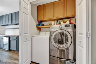 217 Morning View Ct, Durham, NC 27703 - Photo 16