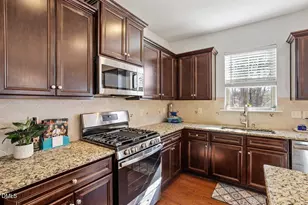 223 Genoa Ln, Clayton, NC 27527 - Photo 2
