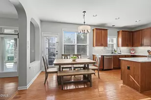 2605 Bloomsberry Ridge Dr, Fuquay-Varina, NC 27526 - Photo 6