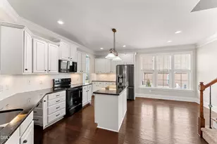 54 Wembury Dr, Clayton, NC 27527 - Photo 2