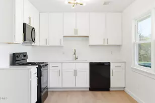 159 Hazel Dr, Burlington, NC 27217 - Photo 10