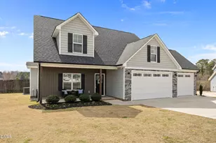 129 Thunder Vly Ct, Lillington, NC 27546 - Photo 2