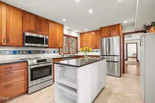 1423 Poinsett Dr, Chapel Hill, NC 27517 - Photo 10