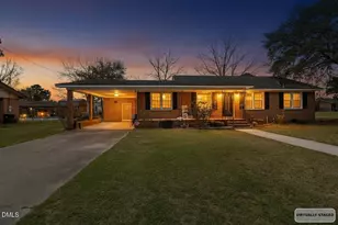 612 E Main St, Mount Olive, NC 28365 - Photo 1