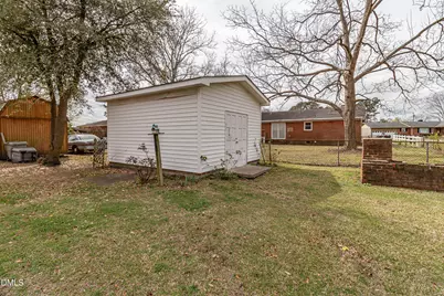 612 E Main Street, Mount Olive, NC 28365 - Photo 20