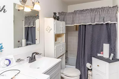 612 E Main Street, Mount Olive, NC 28365 - Photo 14