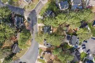 7232 Ewing Pl, Raleigh, NC 27616 - Photo 14