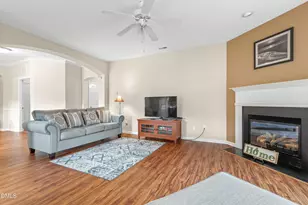 1435 Dairy Glen Dr, Fuquay-Varina, NC 27526 - Photo 6