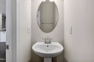 509 Pemberwich Pl, Cary, NC 27519 - Photo 20