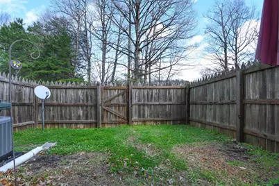 915 Shelby Drive #E, Greensboro, NC 27409 - Photo 20