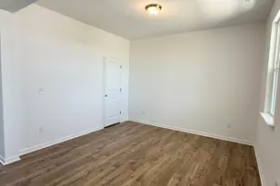 584 Providence Crk Dr, Fuquay Varina, NC 27526 - Photo 8