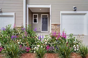 2937 Hickory Fld Dr, Raleigh, NC 27616 - Photo 2