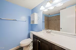 500 Umstead Dr, Chapel Hill, NC 27516 - Photo 18