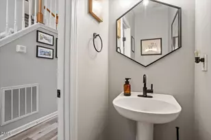 2925 Carriage Meadows Dr, Wake Forest, NC 27587 - Photo 2