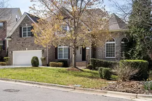 314 Montelena Pl, Cary, NC 27513 - Photo 2