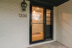 1300 Leclair St, Chapel Hill, NC 27517 - Photo 4