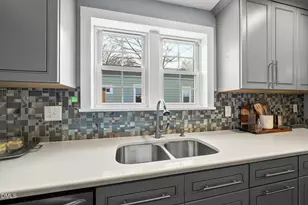 208 Maywood Ave, Raleigh, NC 27603 - Photo 10