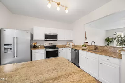 3937 Elizabeth Glen Way, Jamestown, NC 27282 - Photo 14