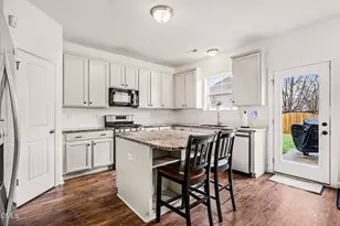 227 Buck Johnson St, Fuquay Varina, NC 27526 - Photo 8