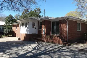 301 W Gannon Ave, Zebulon, NC 27597 - Photo 6