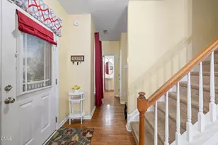 133 Haywood Ln, Clayton, NC 27527 - Photo 4