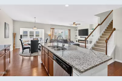 8144 Hovingham Way, Raleigh, NC 27616 - Photo 6