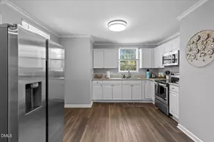 411 Hillcrest Ave, Burlington, NC 27215 - Photo 10