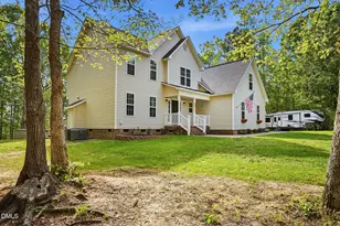 90 Spring Leaf Ln, Wendell, NC 27591 - Photo 2