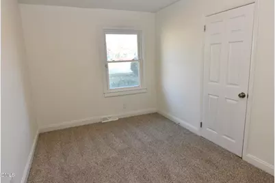 703 W Main Street, Clinton, NC 28328 - Photo 12