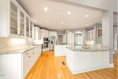 81502 Alexander, Chapel Hill, NC 27517 - Photo 8