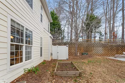 109 Bartlett Circle, Hillsborough, NC 27278 - Photo 4