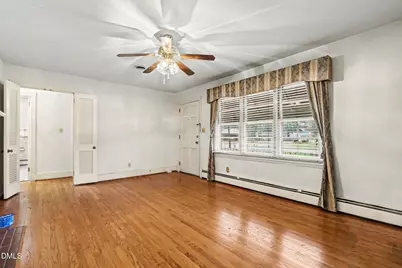 207 E Griswold Street, Selma, NC 27576 - Photo 8