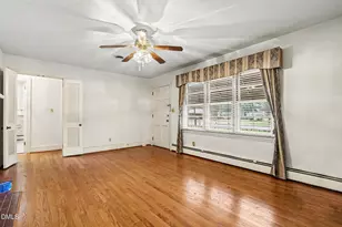 207 E Griswold St, Selma, NC 27576 - Photo 8